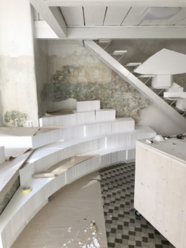 Lenka Milerová  /  A  R  CH  I  T  E  K  T  K  A /